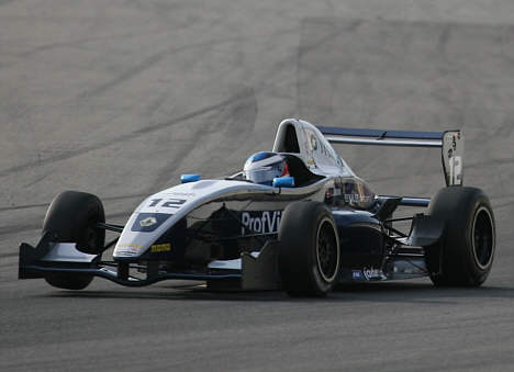 Johan Jokinen på vej mod podiet på Hockenheim-Ring.